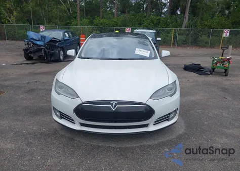 2013 Tesla Model S Performance из США, поврежденный, VIN 5YJSA1DP9DFP04076